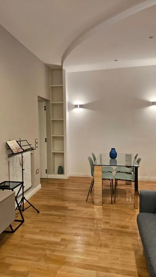 Toledo Suites Naples 0*,